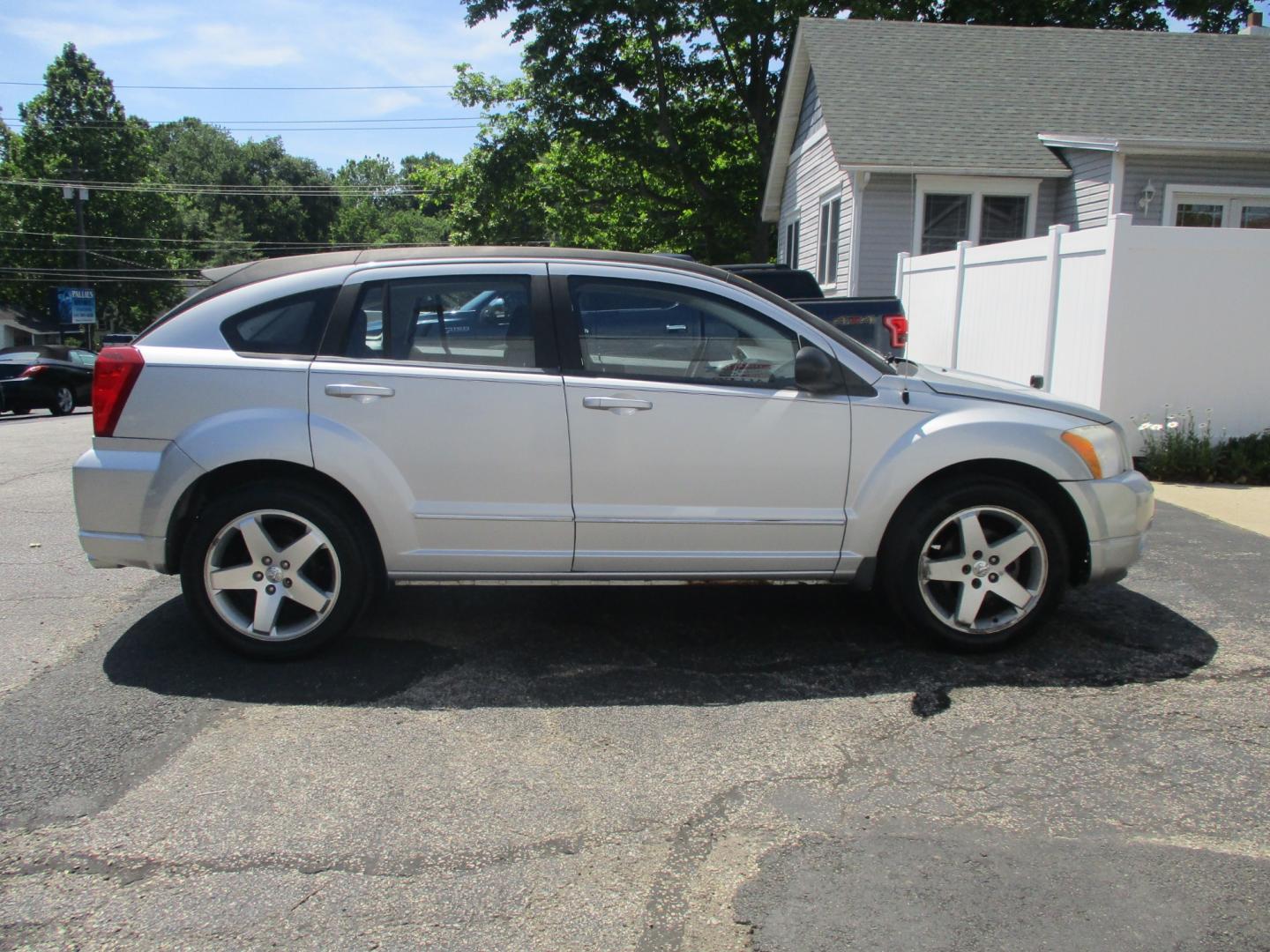 2008 SILVER Dodge Caliber R/T FWD (1B3HB78K18D) with an 2.4L L4 DOHC 16V engine, located at 540a Delsea Drive, Sewell, NJ, 08080, (856) 589-6888, 39.752560, -75.111206 - Photo#9